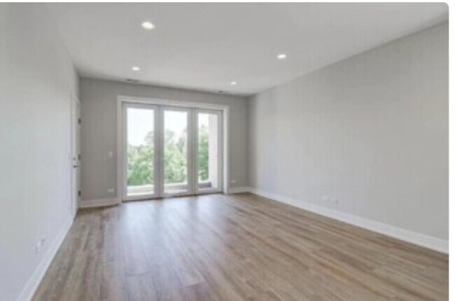 Photo - 6322 W Irving Park Rd