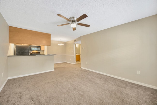 Photo - Lake Parsons Green