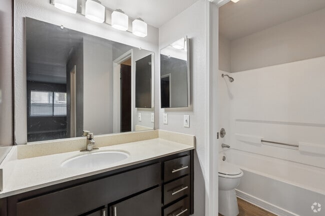 2BR, 2BA - 1,015SF - Second Bathroom