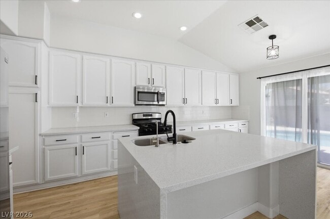 Building Photo - 9569 Teton Diablo Ave