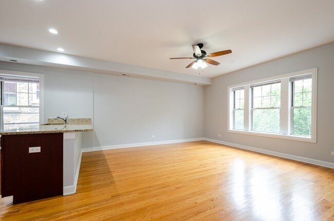 Photo - 7357 N Ashland Blvd Unit 2