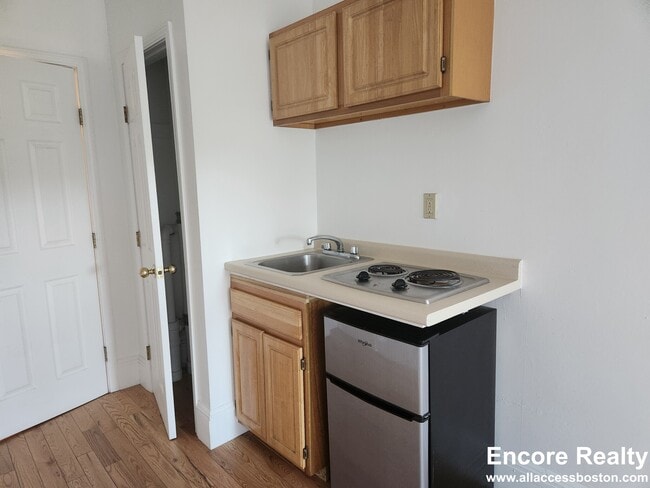 1067 Beacon St Unidad 4