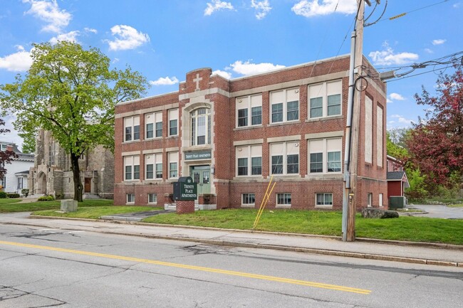 Building Photo - 50 Church St Unit 7