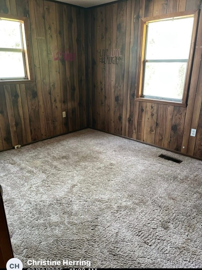 Photo - 508 Owens St