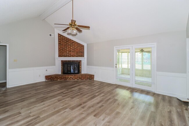 Photo - 8257 River Creek Cove