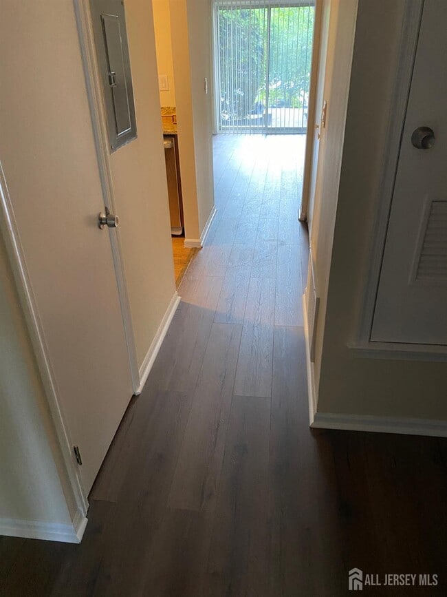 Photo - 5 Brigade Ct