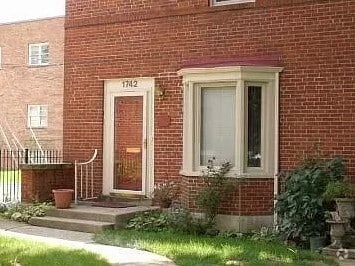 Building Photo - 1742 E Broad St Rental
