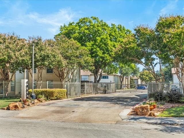 Photo - 10650 Steppington Dr Unidad 204