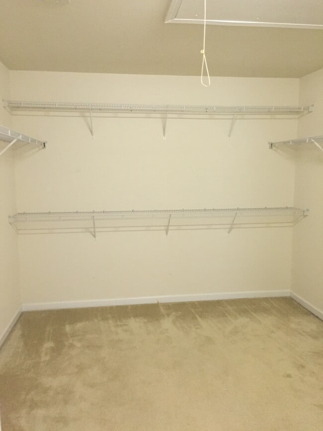 Building Photo - 15037 Taylor Ridge Ln