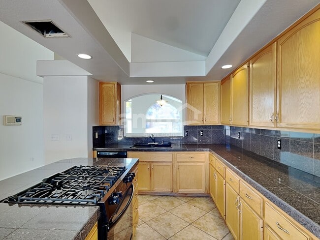 Photo - 2678 African Violet Ave