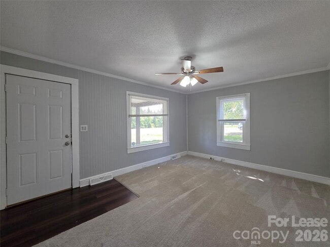 Photo - 5830 US-601