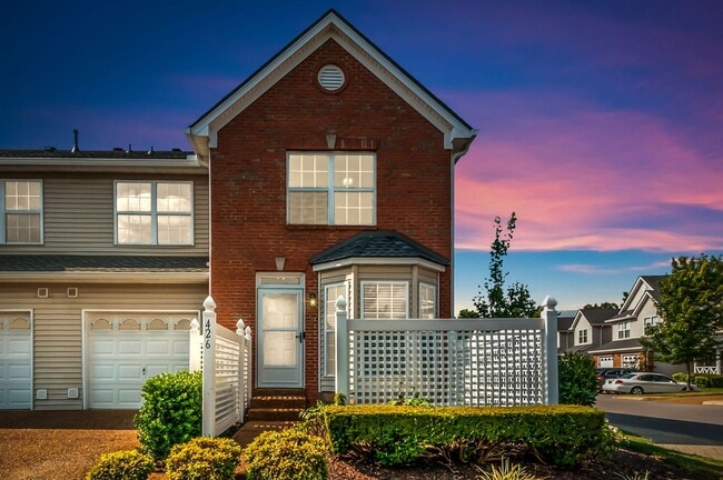 Photo - 426 Compton Ln