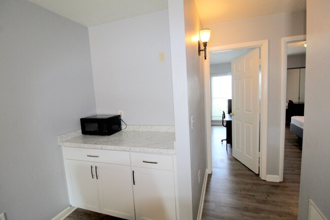Photo - 1458 Bradley Dr