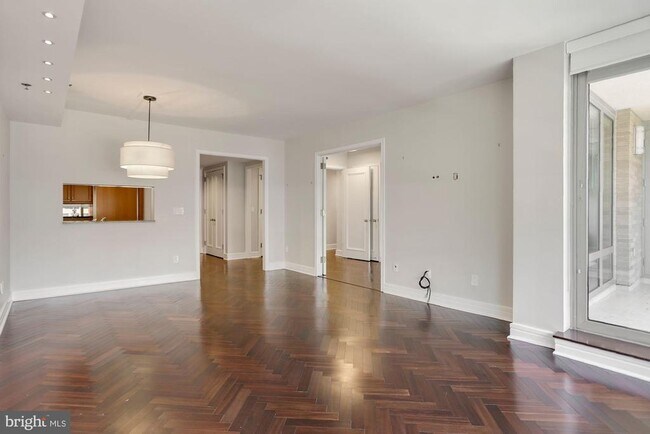 Photo - 1155 23rd St NW Unit 8L