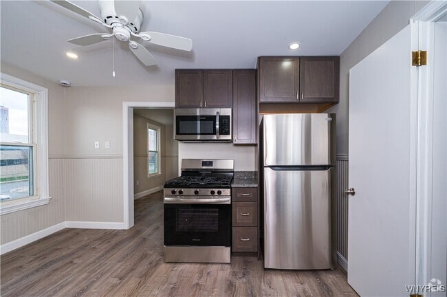 Building Photo - 79 Fulton St Rental