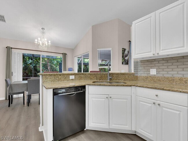 Photo - 120 Heritage Way