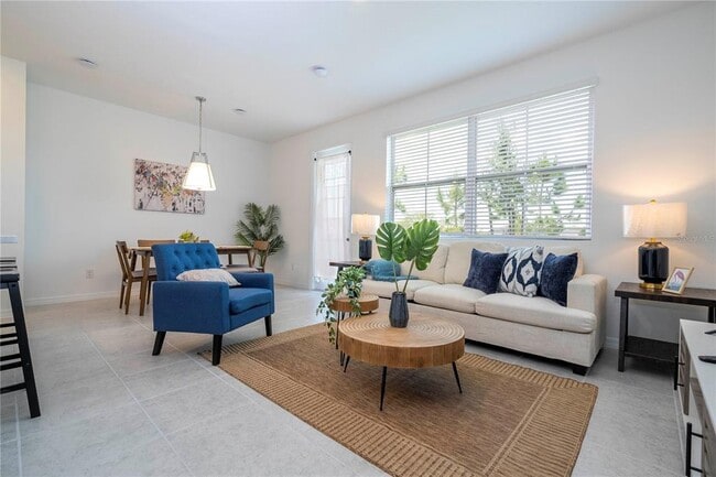 Photo - 686 Longboat Dr