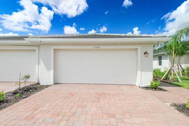 **Ask about the TWO WEEKS FREE**NEW CONSTRUCTION ORANGE BLOSSOM GROVES VILLAS ** 2 BEDROOMS\2.5 B... - **Ask about the TWO WEEKS FREE**NEW CONSTRUCTION ORANGE BLOSSOM GROVES VILLAS ** 2 BEDROOMS\2.5 B...