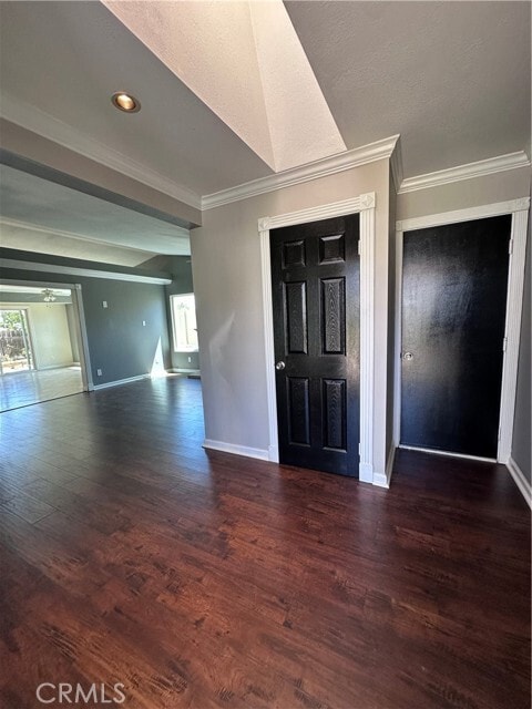 Photo - 4267 Eyota Pl