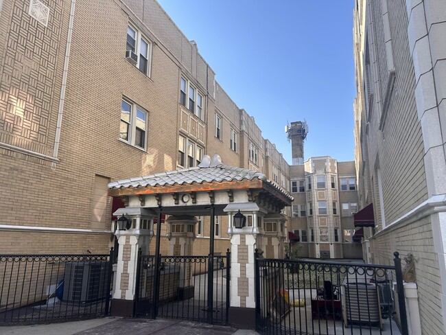 Building Photo - 2150 Gunderson Ave Unit 337 Rental