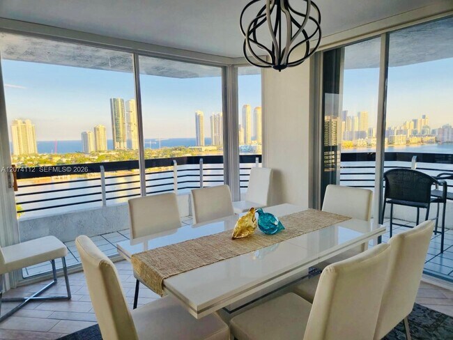 3530 Mystic Pointe Dr Unit 2215