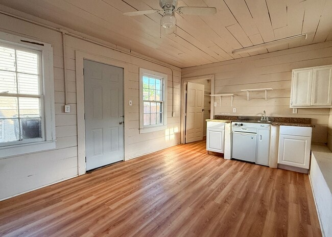 Photo - Studio in Main Town • All Utilities Included • Batesville Unit 520 Searcy Street
