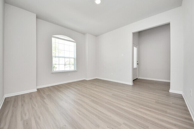 Photo - 3113 Foresail Ln