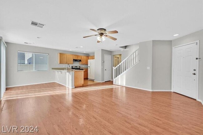 Photo - 3 bedroom, 2 story home in Great Location