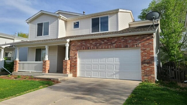 Photo - 1321 Red Mountain Dr House