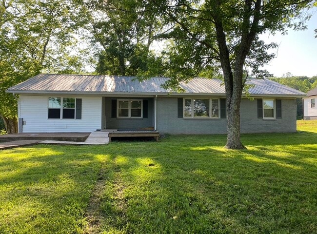 Building Photo - 1060 Johnnie Bud Ln