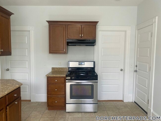 Photo - 15 Romsey St Unit 3