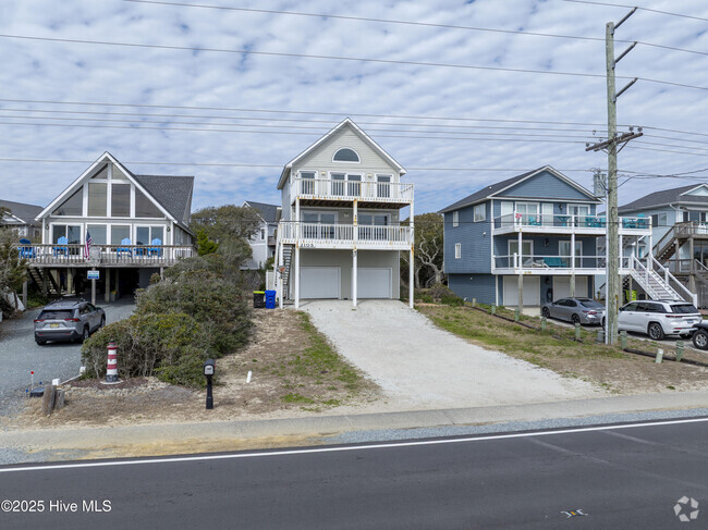 Building Photo - 2105 S Shore Dr Rental