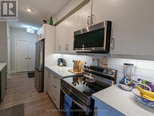 Photo - 5629 Swayze Dr Unit A104