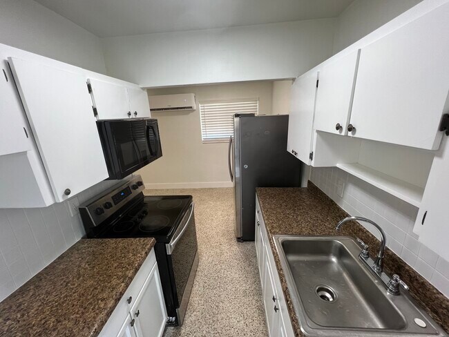 Photo - 190 W 11th St Unit 190 W 11 street