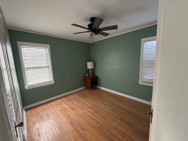 Photo - 4443 Grayton St