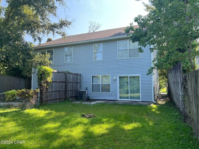 Photo - 1553 Mulberry Ave