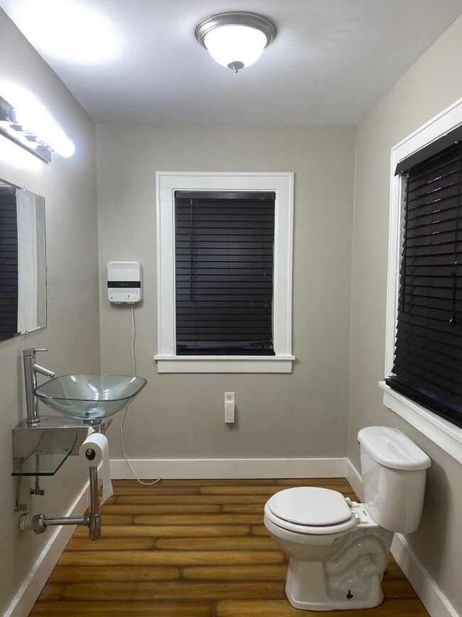 Photo - GLEN PARK LIVING! Near IUN & Golf Course!