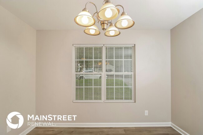 Photo - 3921 Springbrook Dr