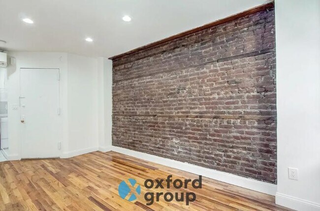 East 10th Street