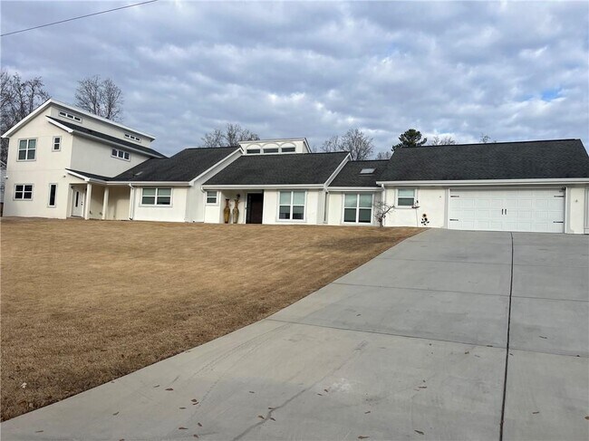 Photo - 4500 Kings Lake Dr