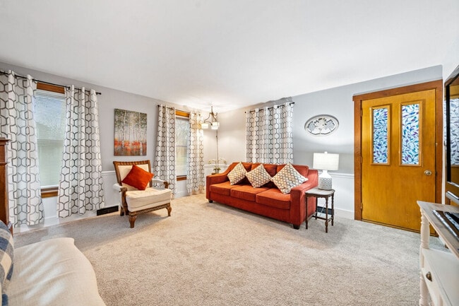 Photo - 208 E Spring St Unidad ID1285017P