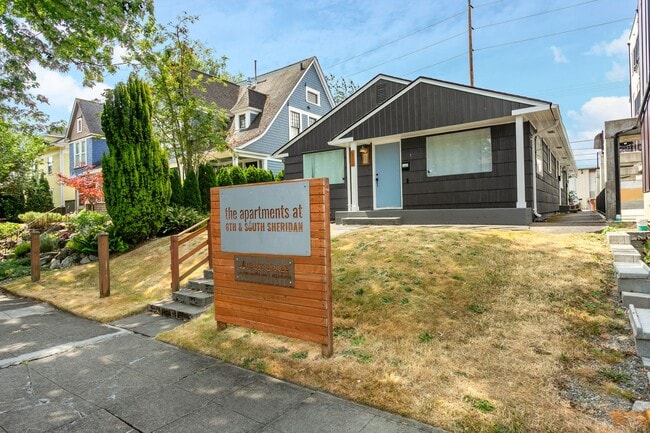 Building Photo - 610 S Sheridan Ave Unit 3