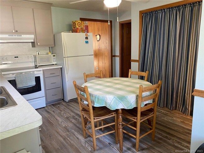 Photo - 39 Brockett Rd