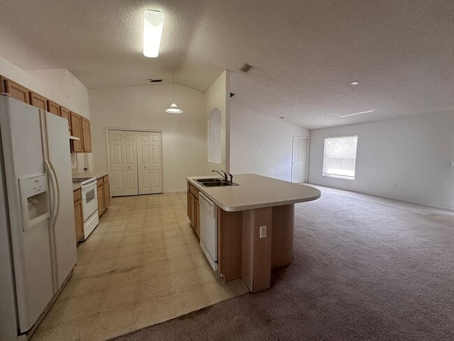 Photo - For Rent in Lehigh Woods