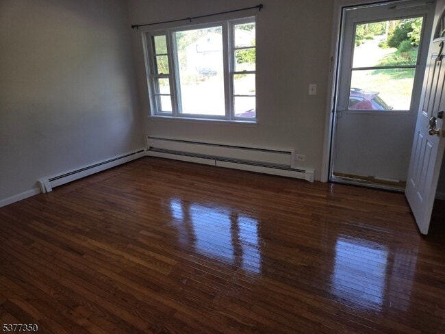 Building Photo - 785 Warwick Turnpike Rental