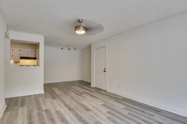 Photo - 1017 Stevens Creek Rd Unidad 207