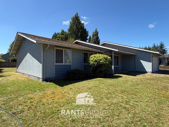Building Photo - Spacious 3-Bed 2-Bath Tumwater Home with Large Yard! Close to I-5!