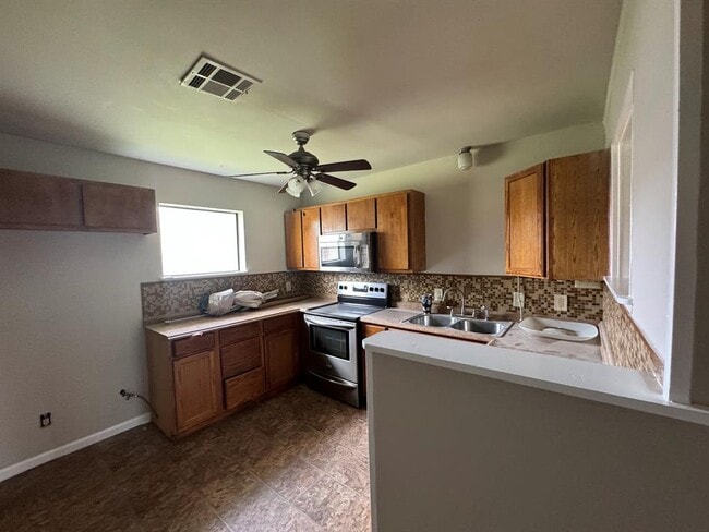 Photo - 851 Aspen Ln