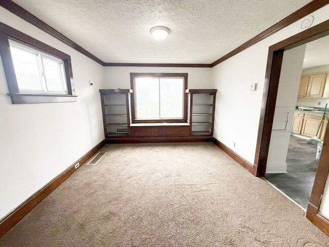 Photo - 3 BED 1 BATH BEAUTIFUL SINGLE FAMILY HOME IN GARFIELD HEIGHTS!