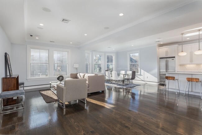 Photo - 16 Greenwich St Unit 1